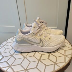 Nike Renew Run White Metalic Silver Shoes